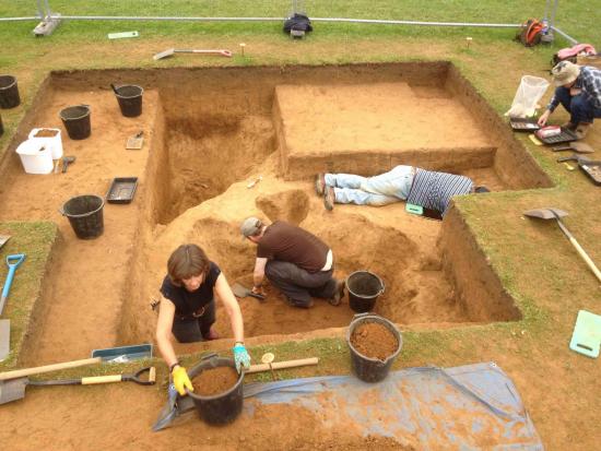 Excavating prehistoric pits at Donnington Recreation Ground, October 2013